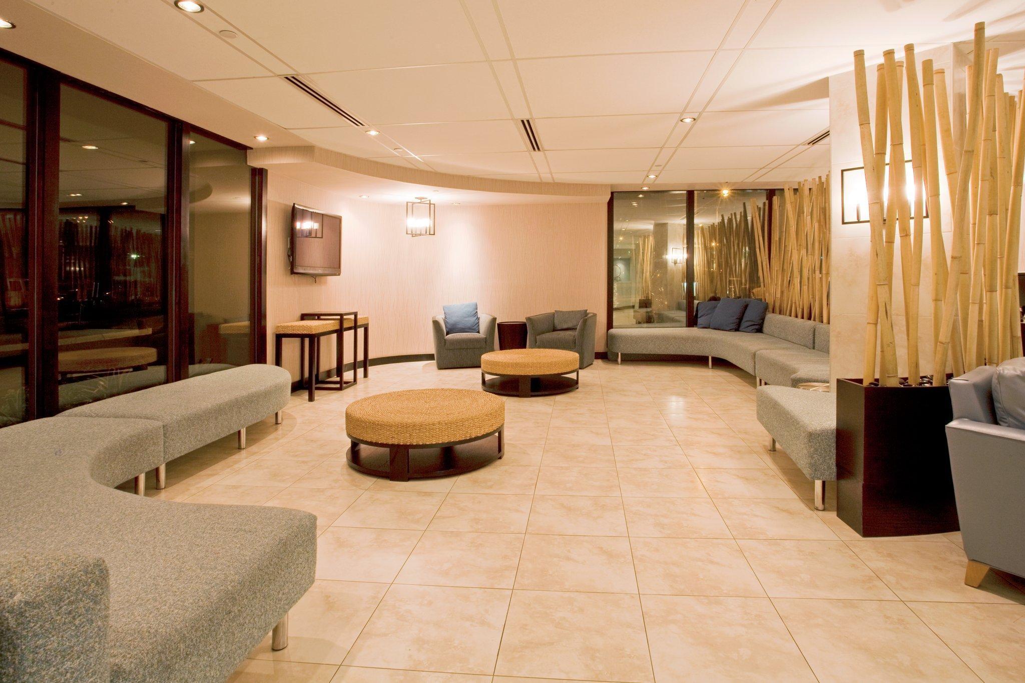 Holiday Inn Miami International Airport By Ihg Miami Springs Exterior photo
