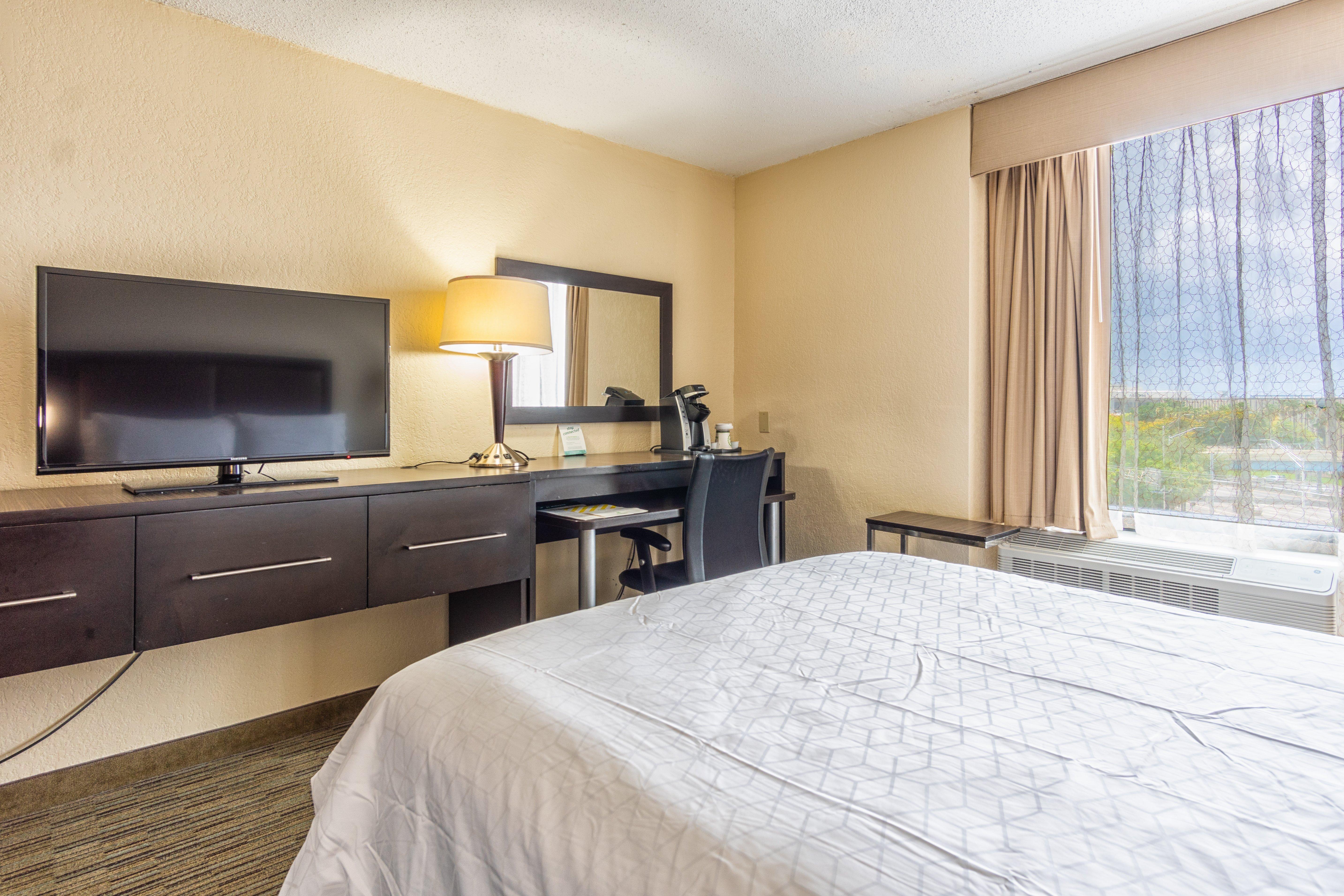 Holiday Inn Miami International Airport By Ihg Miami Springs Exterior photo