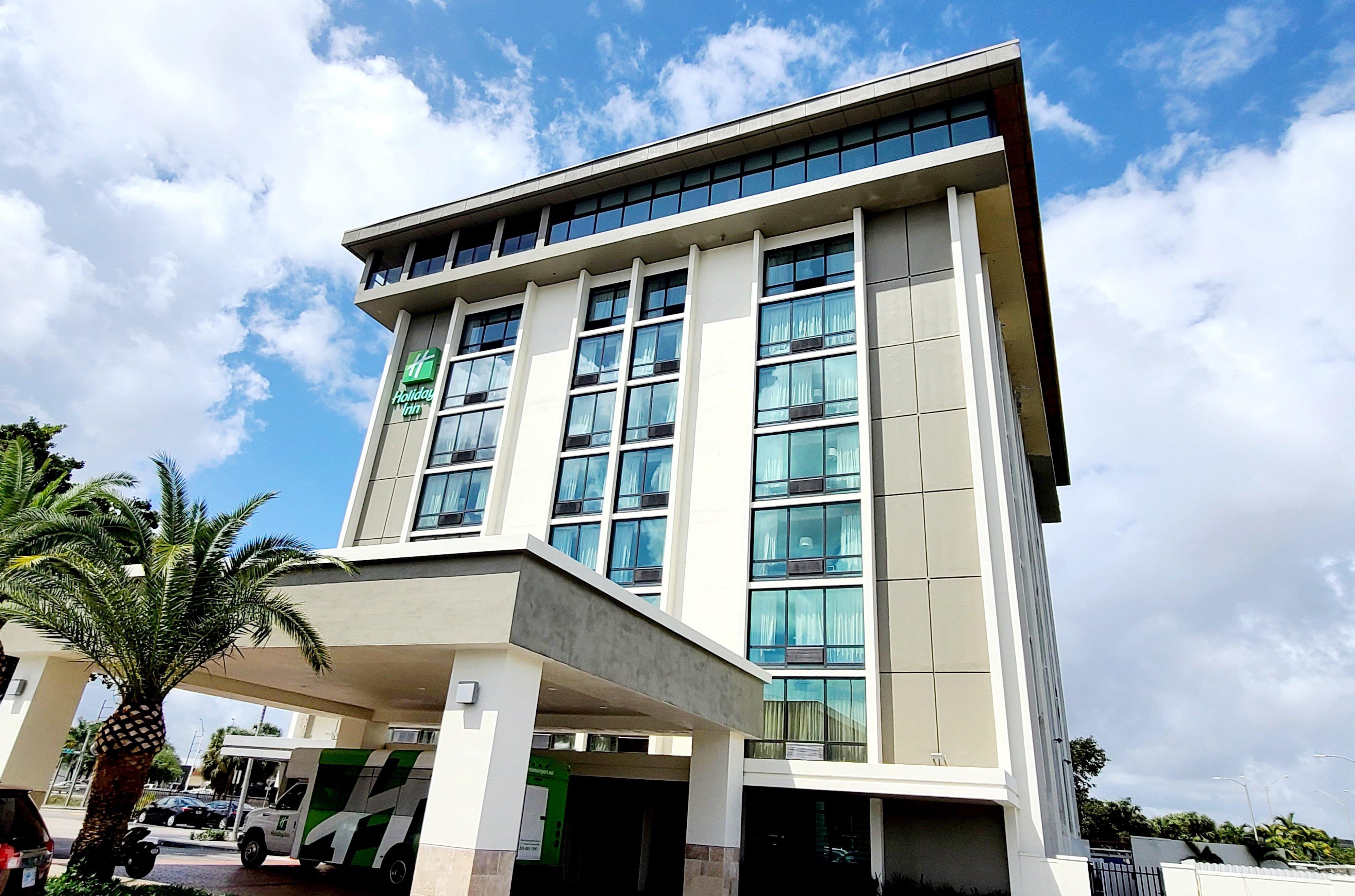 Holiday Inn Miami International Airport By Ihg Miami Springs Exterior photo