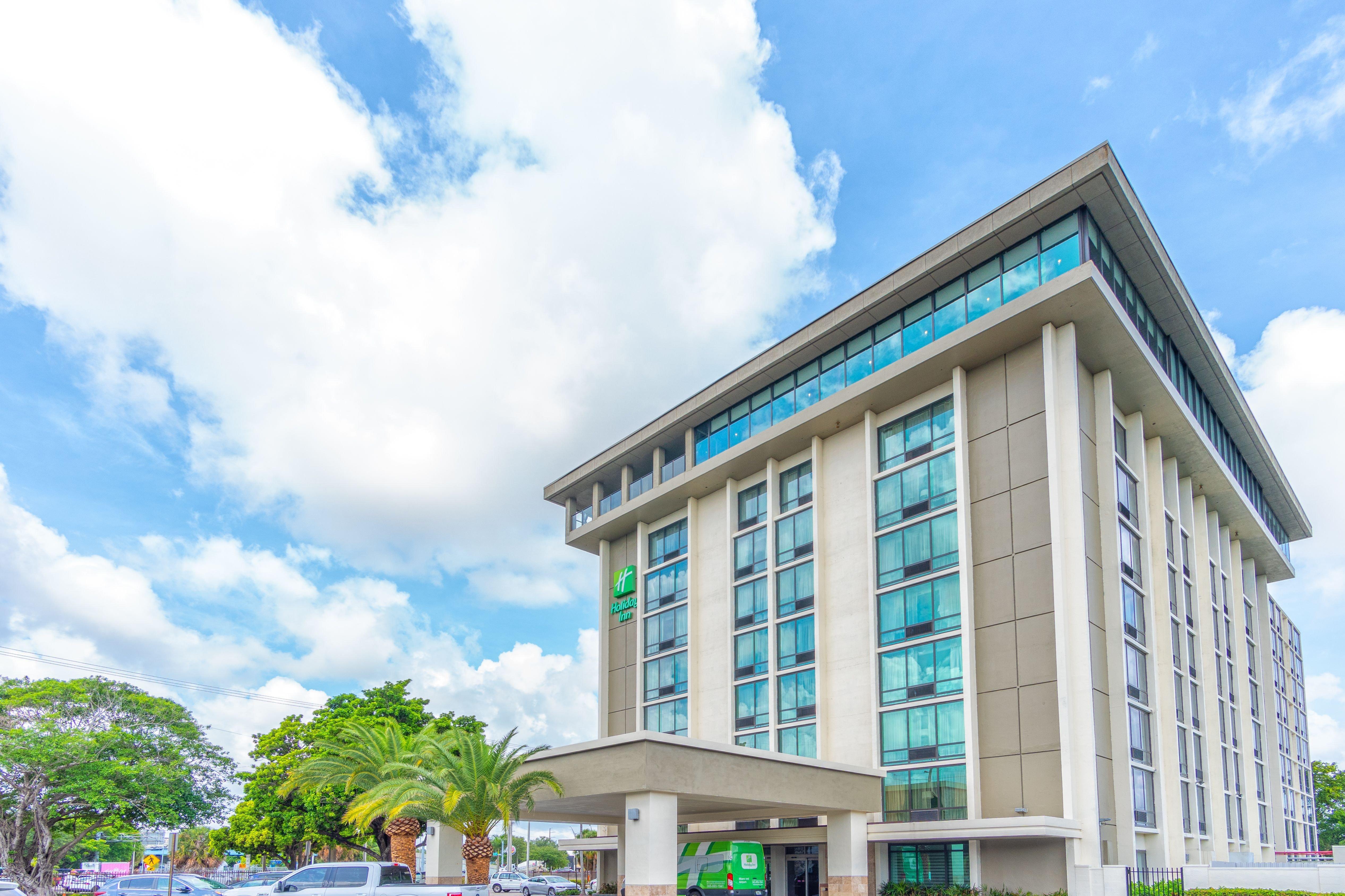 Holiday Inn Miami International Airport By Ihg Miami Springs Exterior photo