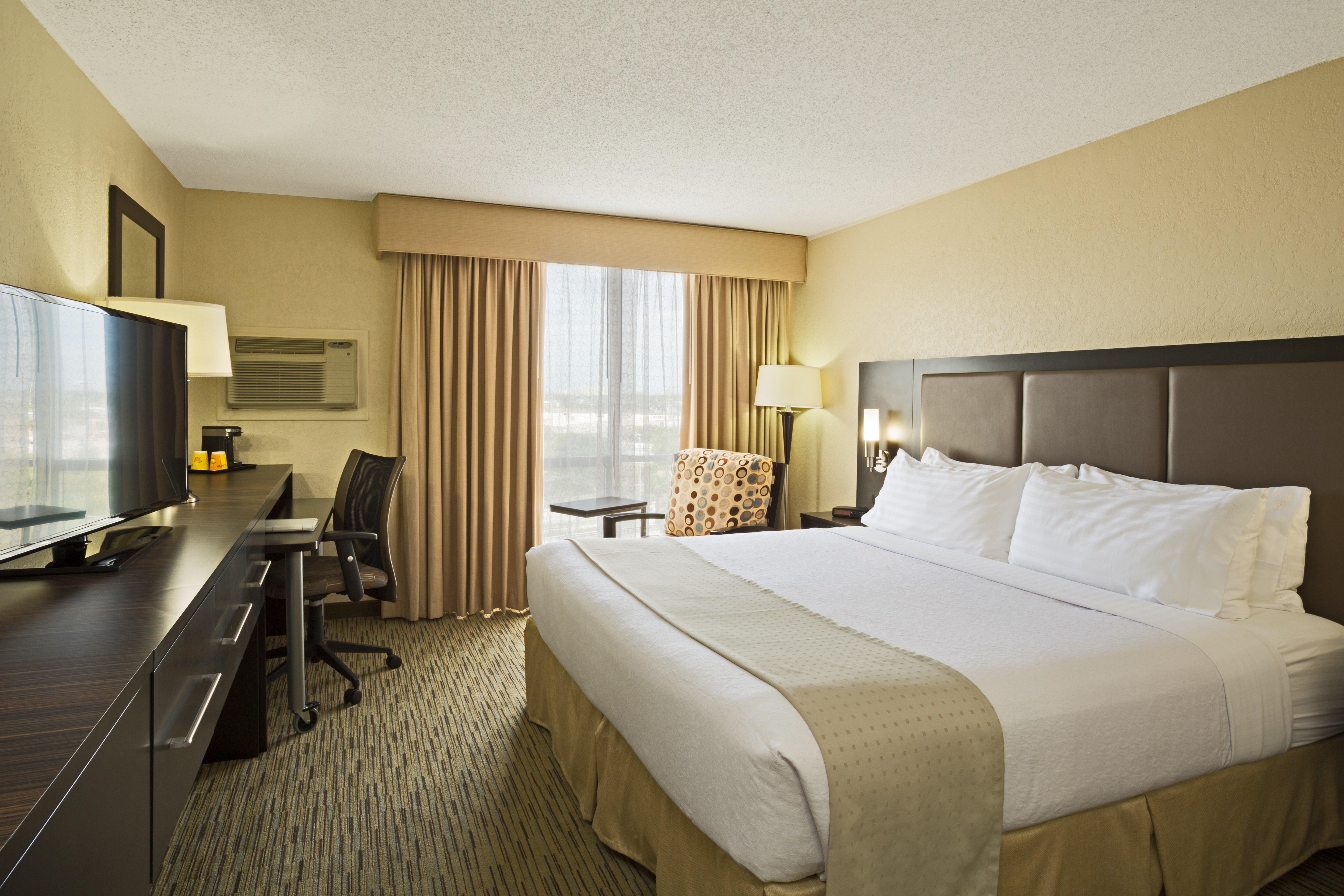 Holiday Inn Miami International Airport By Ihg Miami Springs Exterior photo