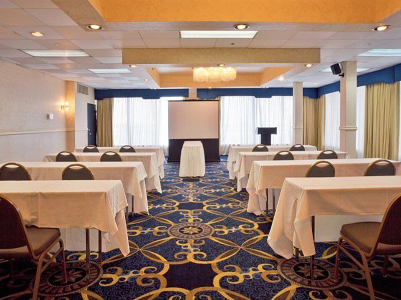 Holiday Inn Miami International Airport By Ihg Miami Springs Exterior photo